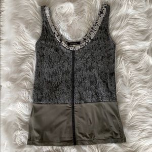 Laila Jayde Grey & Black Tank Top